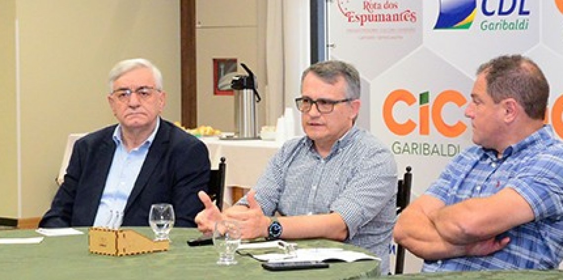 Presidente CSG com o Prefeito de Garibaldi Sérgio Chesini e Presidente da CIC Carlos Bianchi