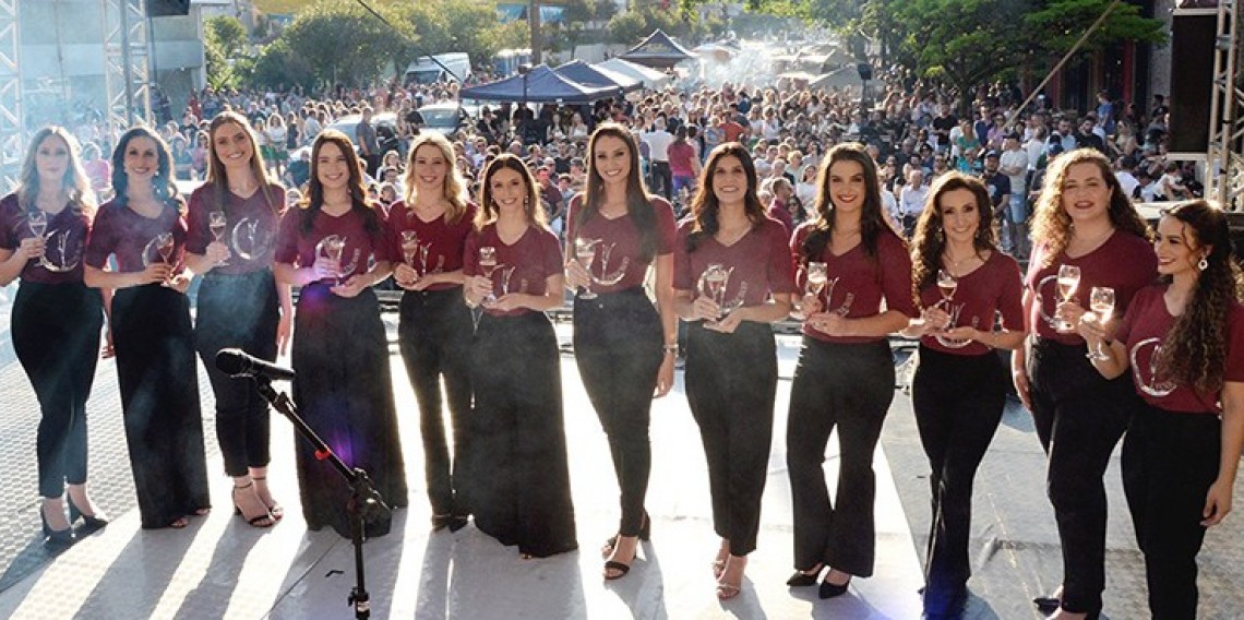 Candidatas foram apresentadas durante o 1º Festival do Espumante