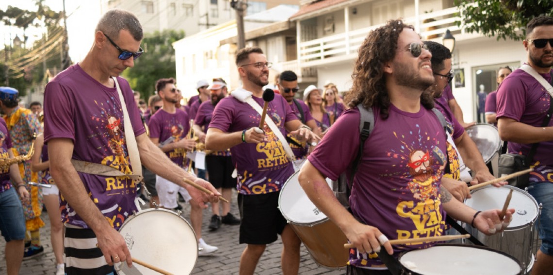 Bloco do Bepi percorreu o centro da cidade