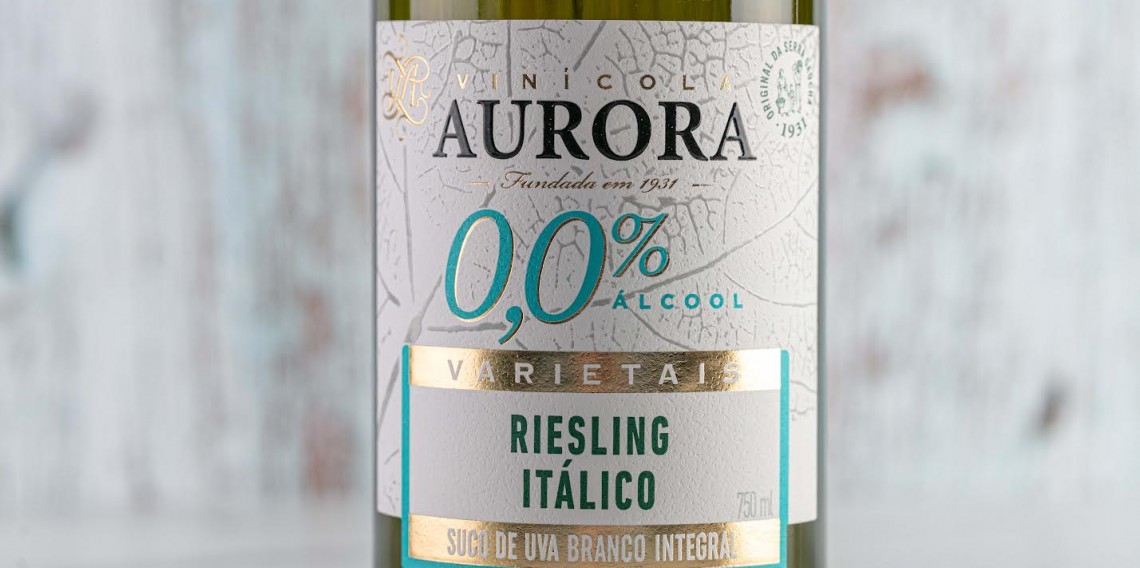 Aurora Zero Cabernet Sauvignon e Merlot é versão tinta da bebida não alcoólica feita à base de uvas viníferas.