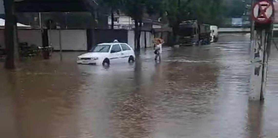 Rua Carraro Brosina, Rua Coberta tomada pelas águas