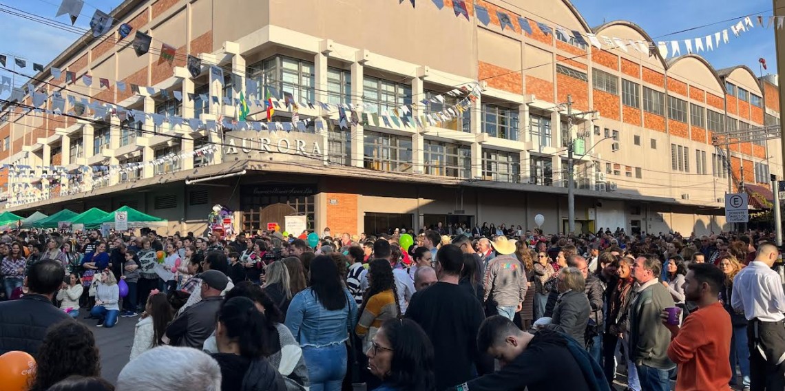 Em 2023, Festa Julina solidária da Aurora reuniu cerca de 3 mil pessoas e arrecadou mais de R$ 25 mil e 1,3 toneladas em alimentos para entidades assistenciais. 