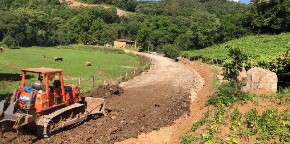  Obra para pavimentação de São Roque Figueira de Mello a Marcorama inicia nova etapa