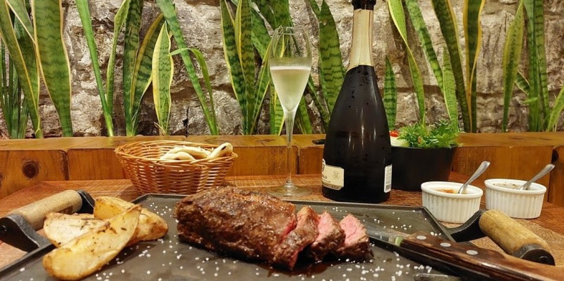 Churrasco vai bem com vinhos e espumantes