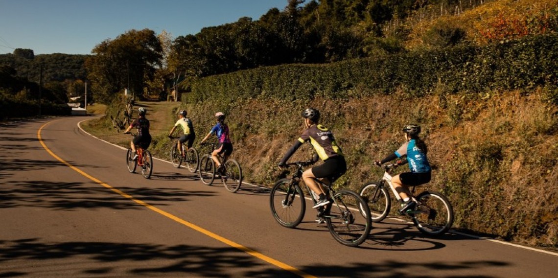 Foto de cicloturismo em Garibaldi.