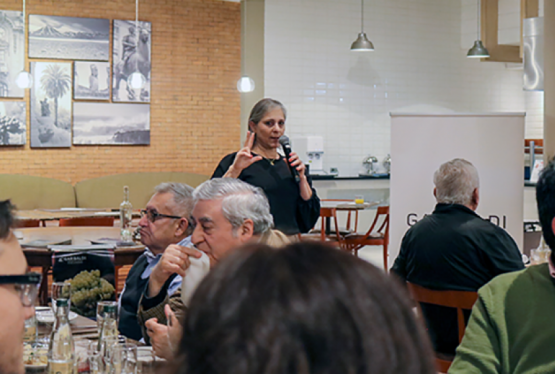 Mari Balsan, fez apresentação de produtos da Cooperativa Vinícola Garibaldi no Chile