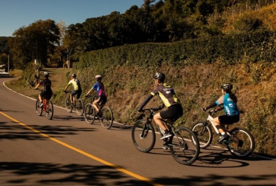 Foto de cicloturismo em Garibaldi.