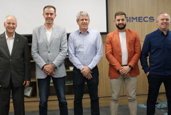 Fernandes Lucena, Paulo Spanholi, James Bellini, agraciados com o Mérito Gigia Bandera. Franco Cioato, Jovem Empreendedor Industrial, Vanderlei Argenton, ganhador do Projeto Inovador.